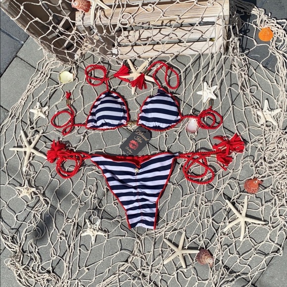 Brazilian Bikini - Picture 1 of 7